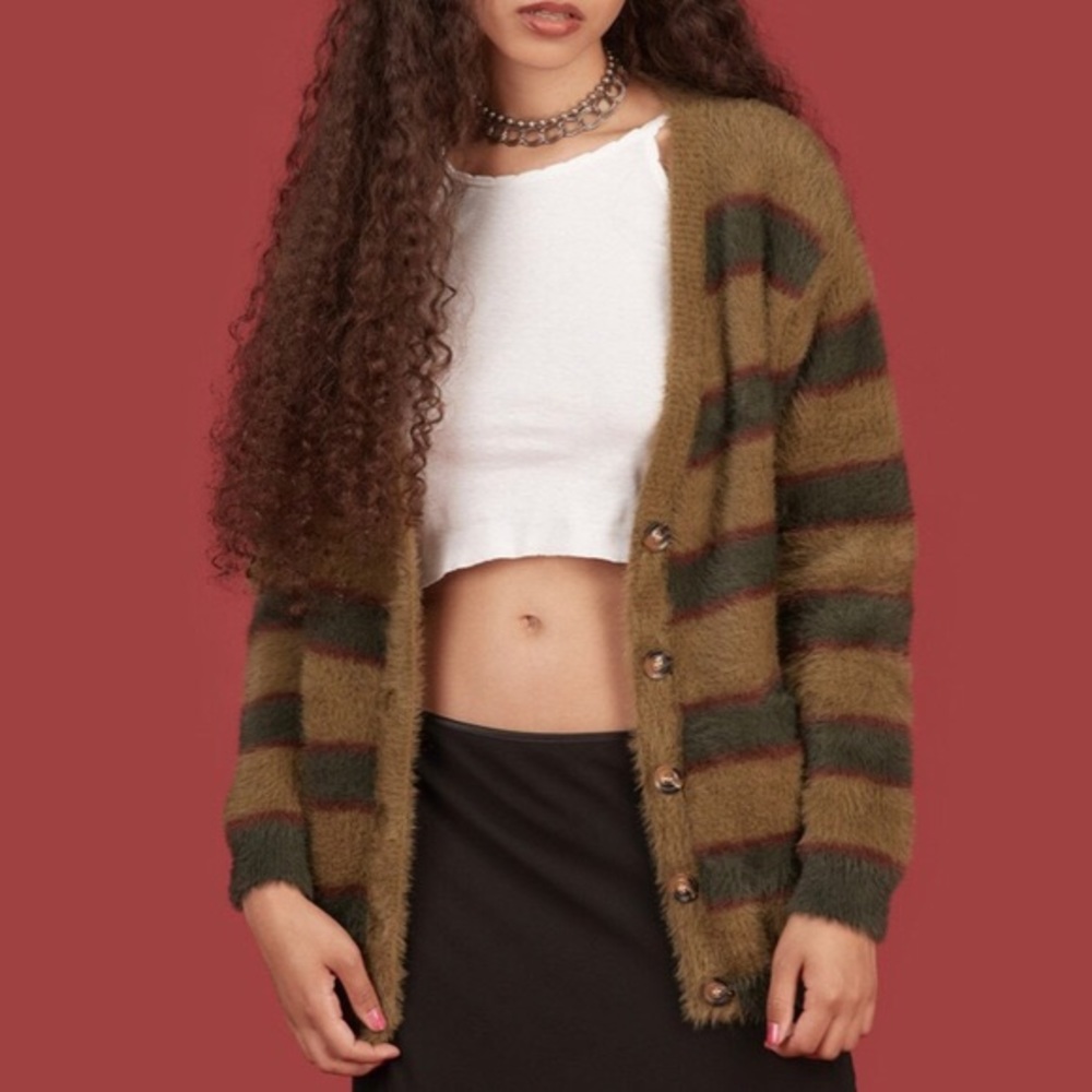 LOOKING FOR UNIF ERIN CARDIGAN (any size)